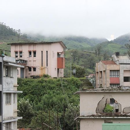 Albarad Hotel Munnar Exteriör bild